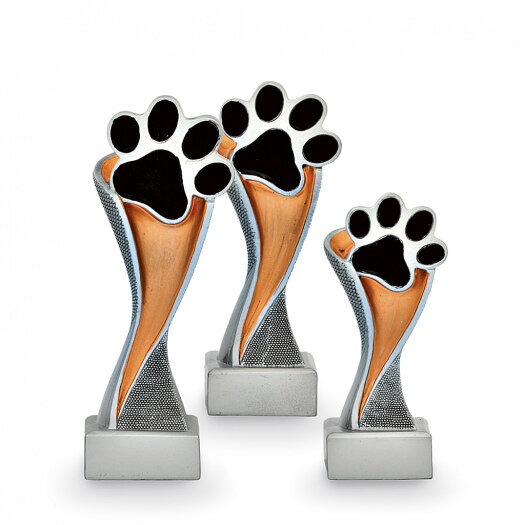 Trofej se symbolem psích tlapek, výška 14,5 cm, vícebarevná